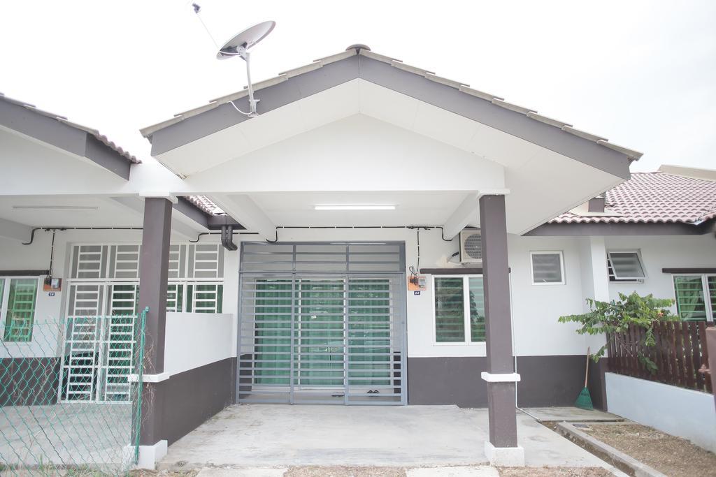 Arau Idaman Homestay Esterno foto