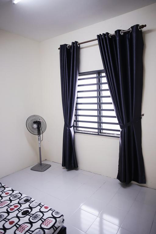 Arau Idaman Homestay Esterno foto